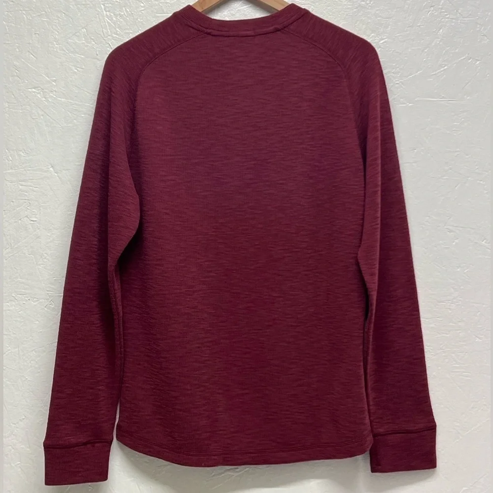 BANANA Republic Men's Double Knit Long Sleeve Crewneck Shirt - Burgandy - S
